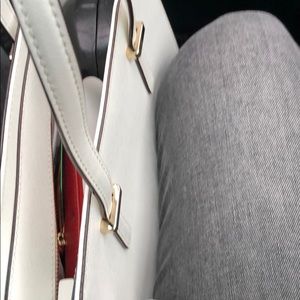 Meet your Posher, Gaby